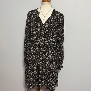 Wishlist Black and White Floral Long Sleeve Dress